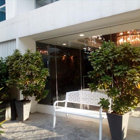 Serenity Wongamat Apartments Pattaya Dış mekan fotoğraf